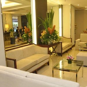 One-Bedroom King Suite